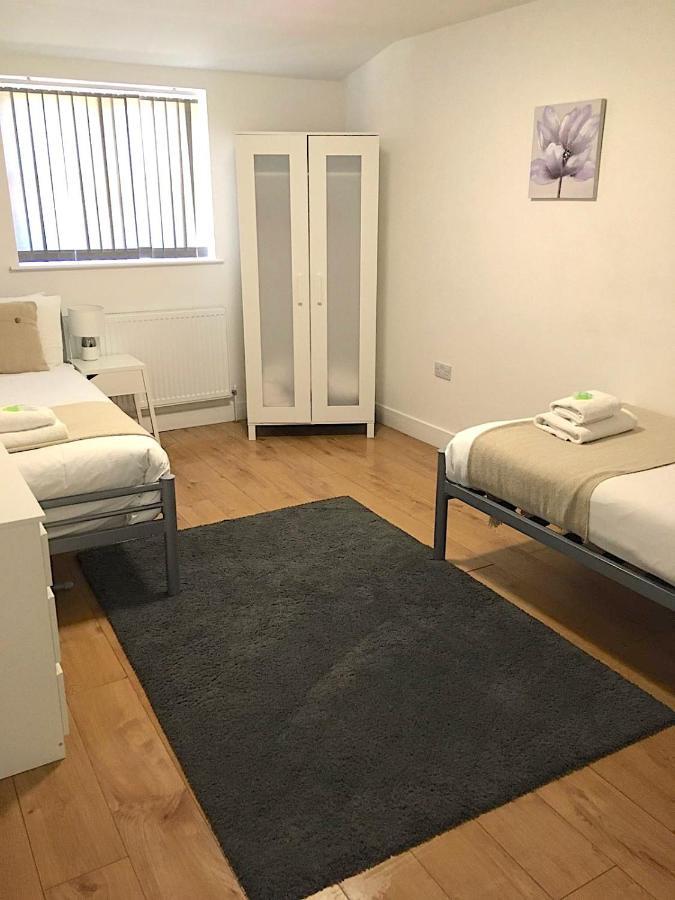 Large Ground Floor Pet Friendly 2 Bedroom Apartment With Free Parking Лафборо Экстерьер фото